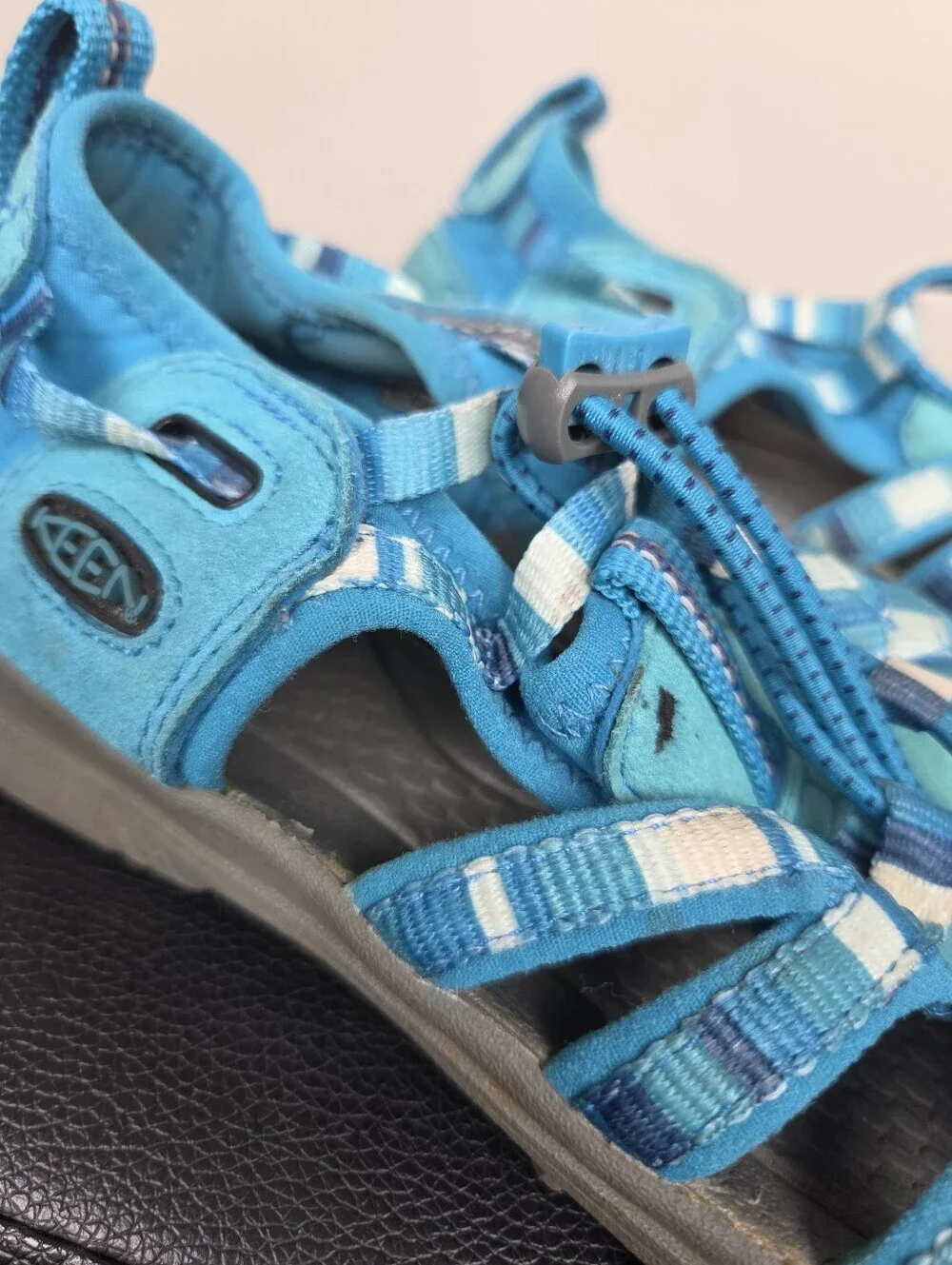 KEEN Whisper Blue Turquoise Water Trail Sport Sandals Shoes Women's Size 5